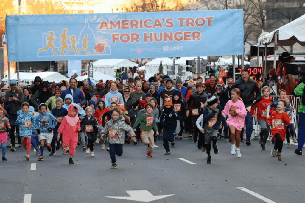 SOME's Trot for Hunger kid participants at start line